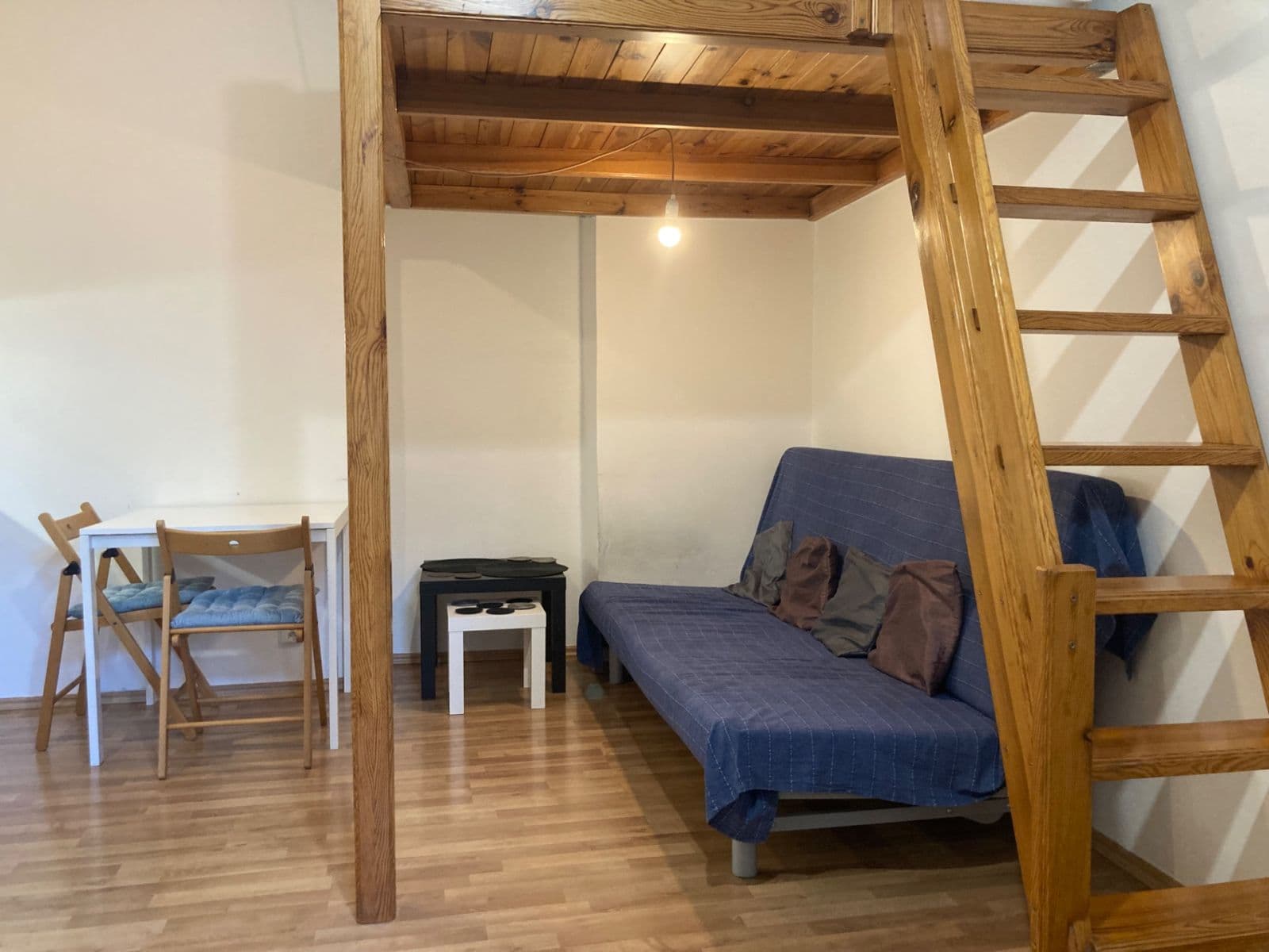 Prenájom bytu Garsoniéra 22 m², Žerotínova, Praha, Praha Prenájom bytu Garsoniéra 22 m², Žerotínova, Praha, Praha