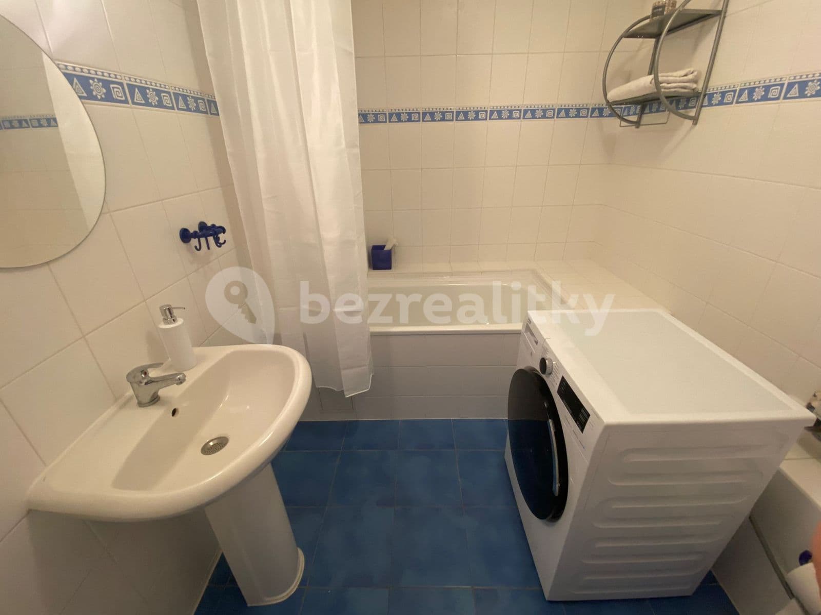 Prenájom bytu 2-izbový 44 m², Levá, Praha, Praha Prenájom bytu 2-izbový 44 m², Levá, Praha, Praha