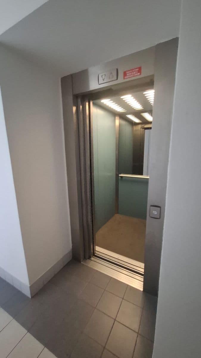 Prenájom bytu 2-izbový 44 m², Levá, Praha, Praha Prenájom bytu 2-izbový 44 m², Levá, Praha, Praha