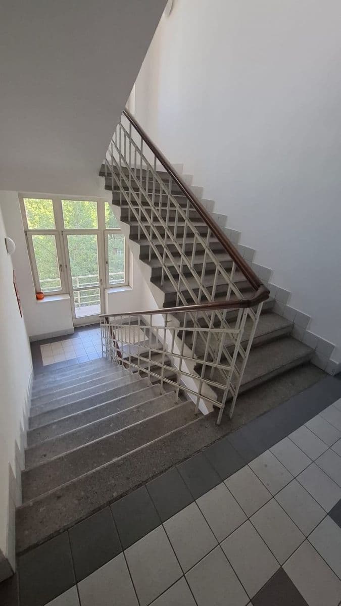 Prenájom bytu 2-izbový 44 m², Levá, Praha, Praha Prenájom bytu 2-izbový 44 m², Levá, Praha, Praha
