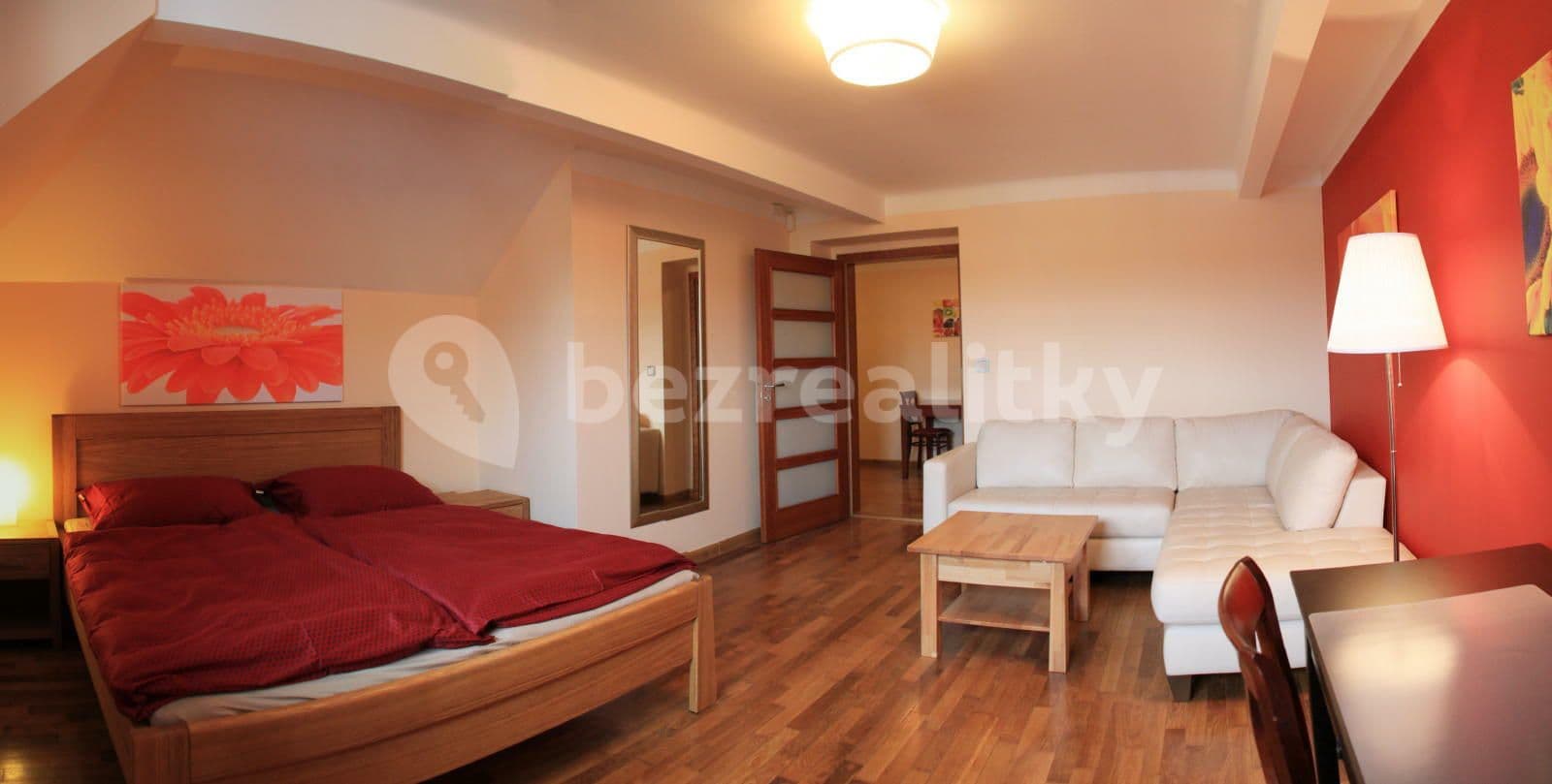 Prenájom bytu 1-izbový 45 m², Kyjevská, Praha, Praha Prenájom bytu 1-izbový 45 m², Kyjevská, Praha, Praha