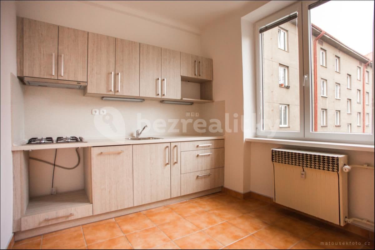 Prenájom bytu 1-izbový 39 m², Nučická, Praha, Praha Prenájom bytu 1-izbový 39 m², Nučická, Praha, Praha