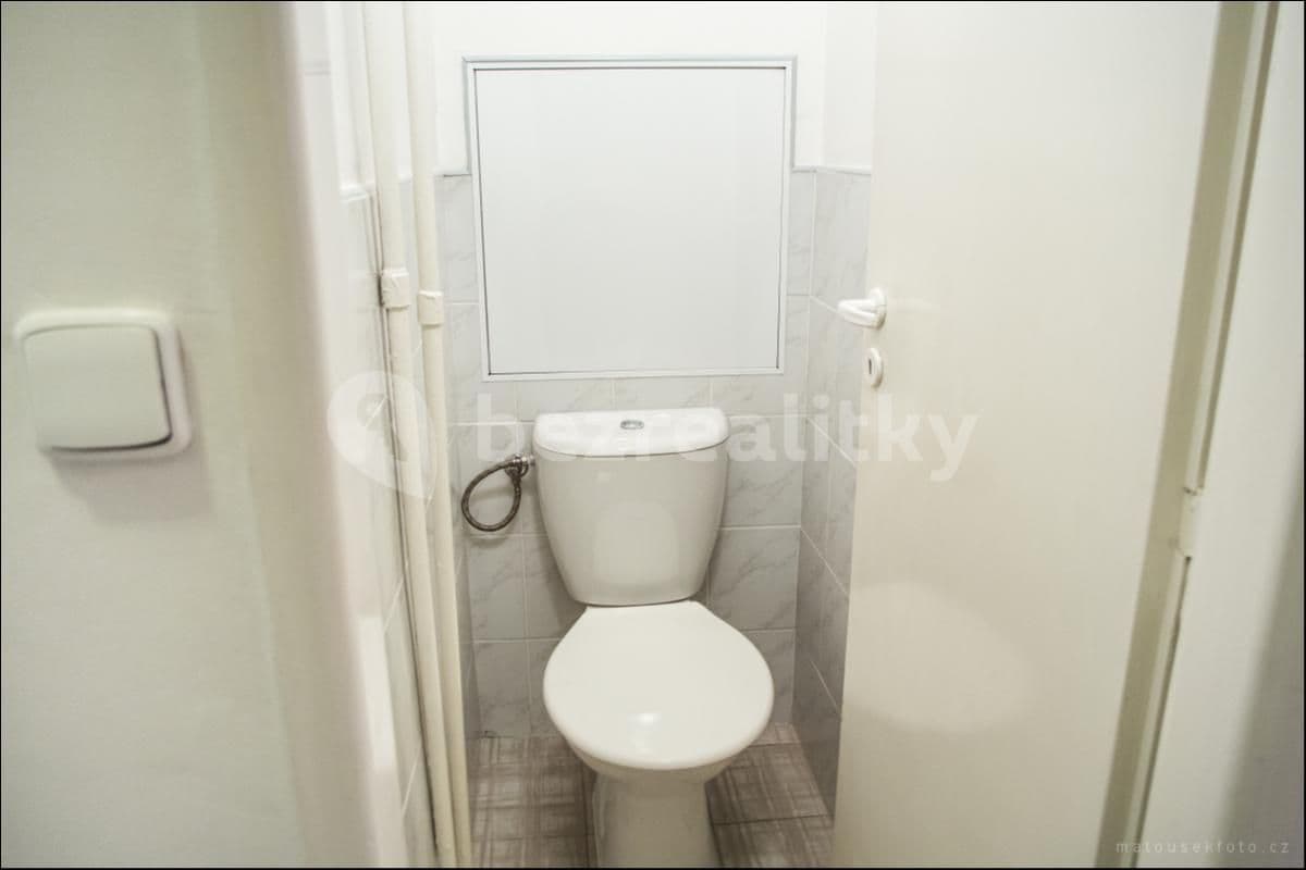 Prenájom bytu 1-izbový 39 m², Nučická, Praha, Praha Prenájom bytu 1-izbový 39 m², Nučická, Praha, Praha
