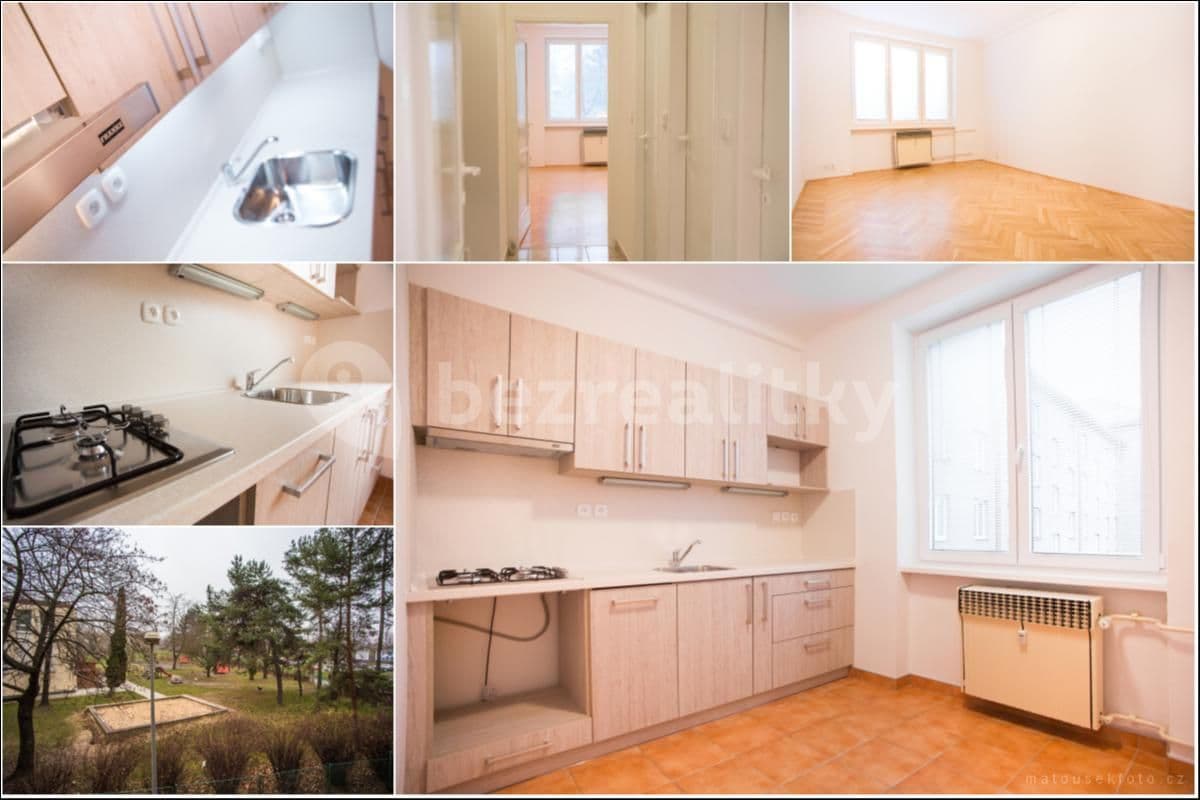 Prenájom bytu 1-izbový 39 m², Nučická, Praha, Praha Prenájom bytu 1-izbový 39 m², Nučická, Praha, Praha