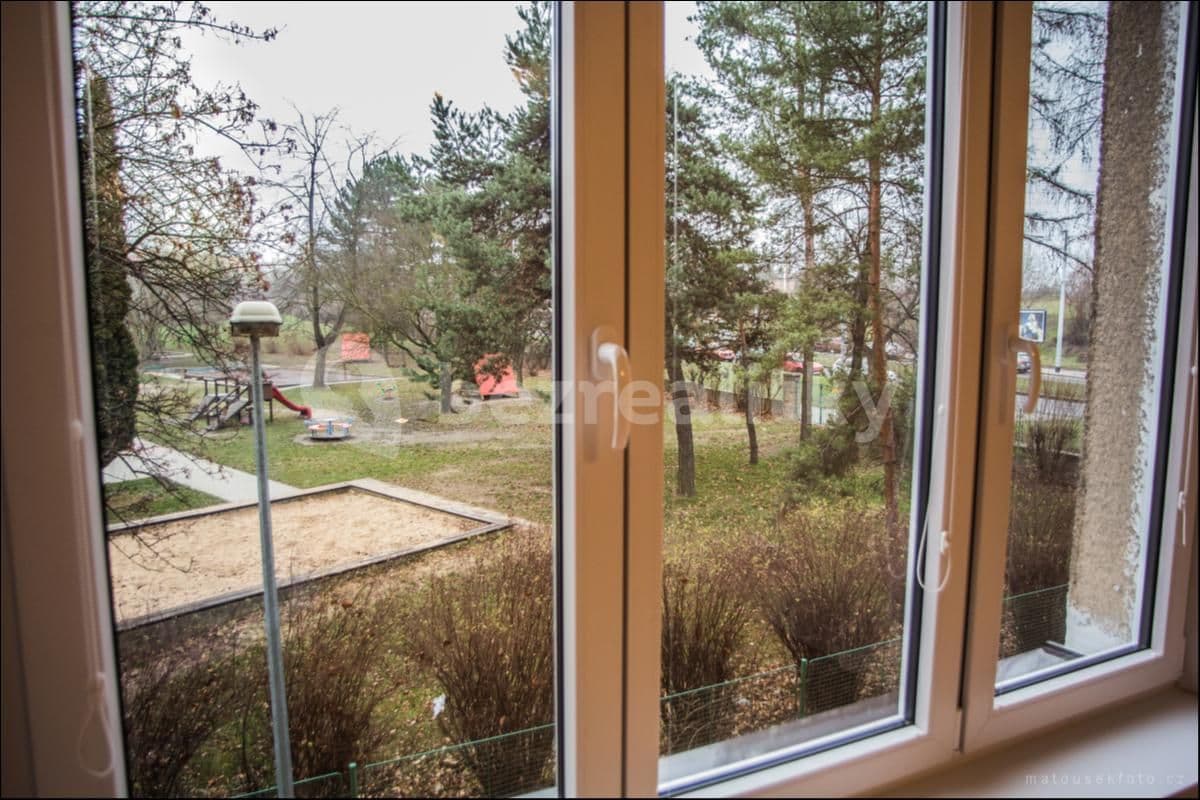 Prenájom bytu 1-izbový 39 m², Nučická, Praha, Praha Prenájom bytu 1-izbový 39 m², Nučická, Praha, Praha