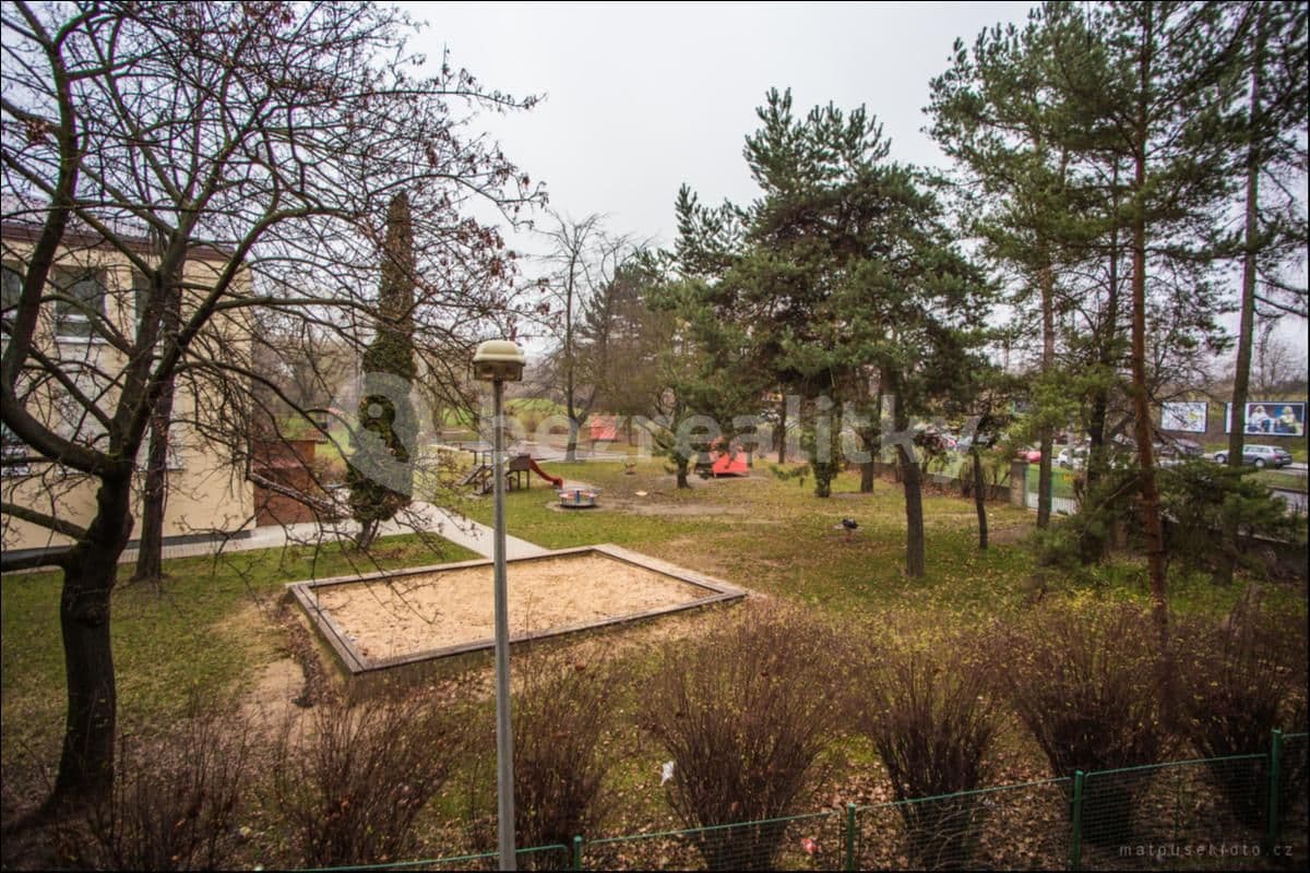 Prenájom bytu 1-izbový 39 m², Nučická, Praha, Praha Prenájom bytu 1-izbový 39 m², Nučická, Praha, Praha