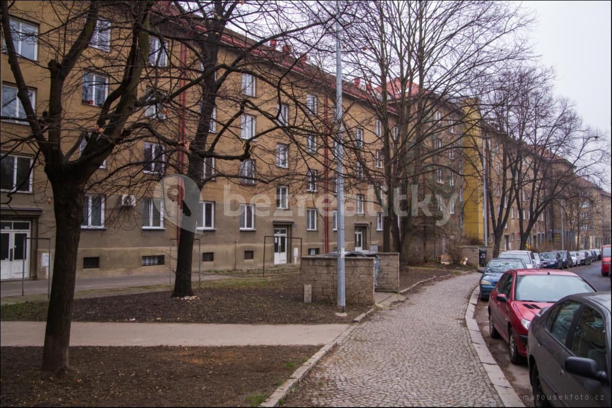 Prenájom bytu 1-izbový 39 m², Nučická, Praha, Praha Prenájom bytu 1-izbový 39 m², Nučická, Praha, Praha