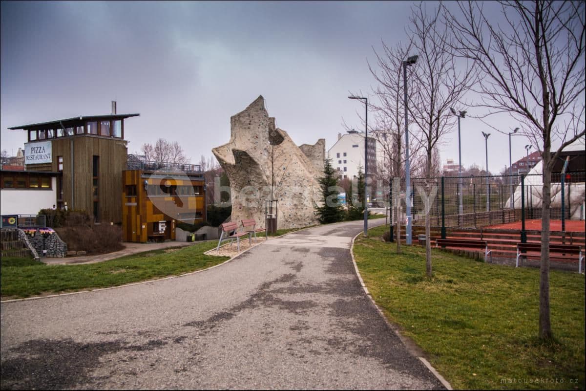 Prenájom bytu 1-izbový 39 m², Nučická, Praha, Praha Prenájom bytu 1-izbový 39 m², Nučická, Praha, Praha