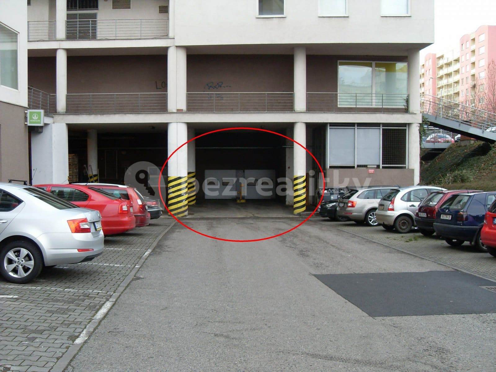 Prenájom garáže 12 m², Petržílkova, Praha, Praha Prenájom garáže 12 m², Petržílkova, Praha, Praha