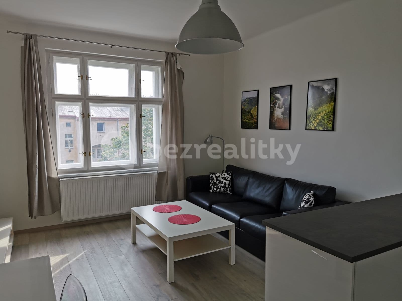 Prenájom bytu 2-izbový 68 m², Moravská, Praha, Praha Prenájom bytu 2-izbový 68 m², Moravská, Praha, Praha