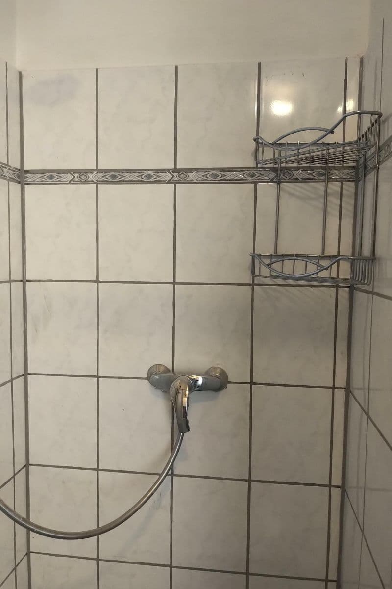 Prenájom bytu Garsoniéra 20 m², Generála Píky, Praha, Praha Prenájom bytu Garsoniéra 20 m², Generála Píky, Praha, Praha