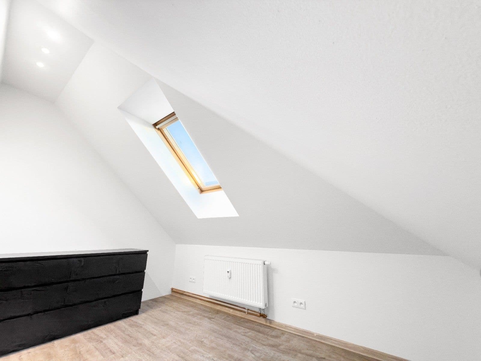 Prenájom bytu 3-izbový 75 m², Školní, Rybitví, Pardubický kraj Prenájom bytu 3-izbový 75 m², Školní, Rybitví, Pardubický kraj