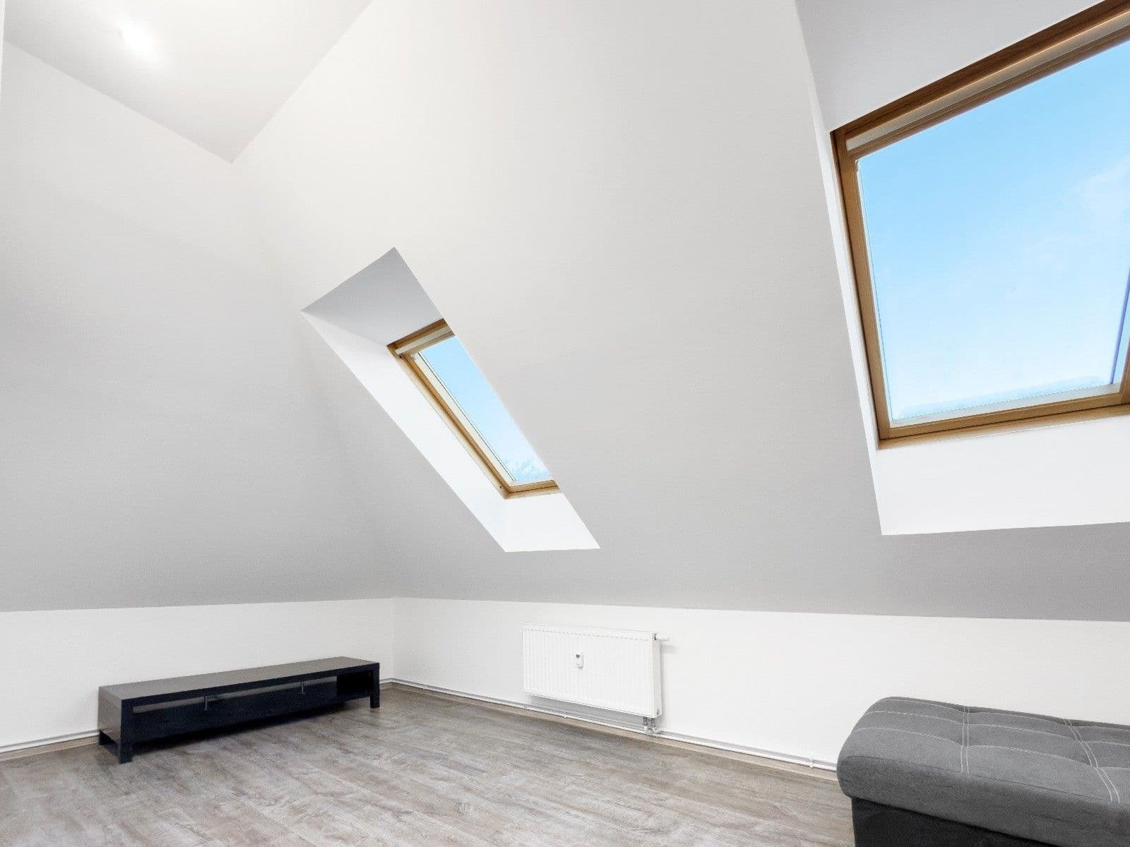 Prenájom bytu 3-izbový 75 m², Školní, Rybitví, Pardubický kraj Prenájom bytu 3-izbový 75 m², Školní, Rybitví, Pardubický kraj