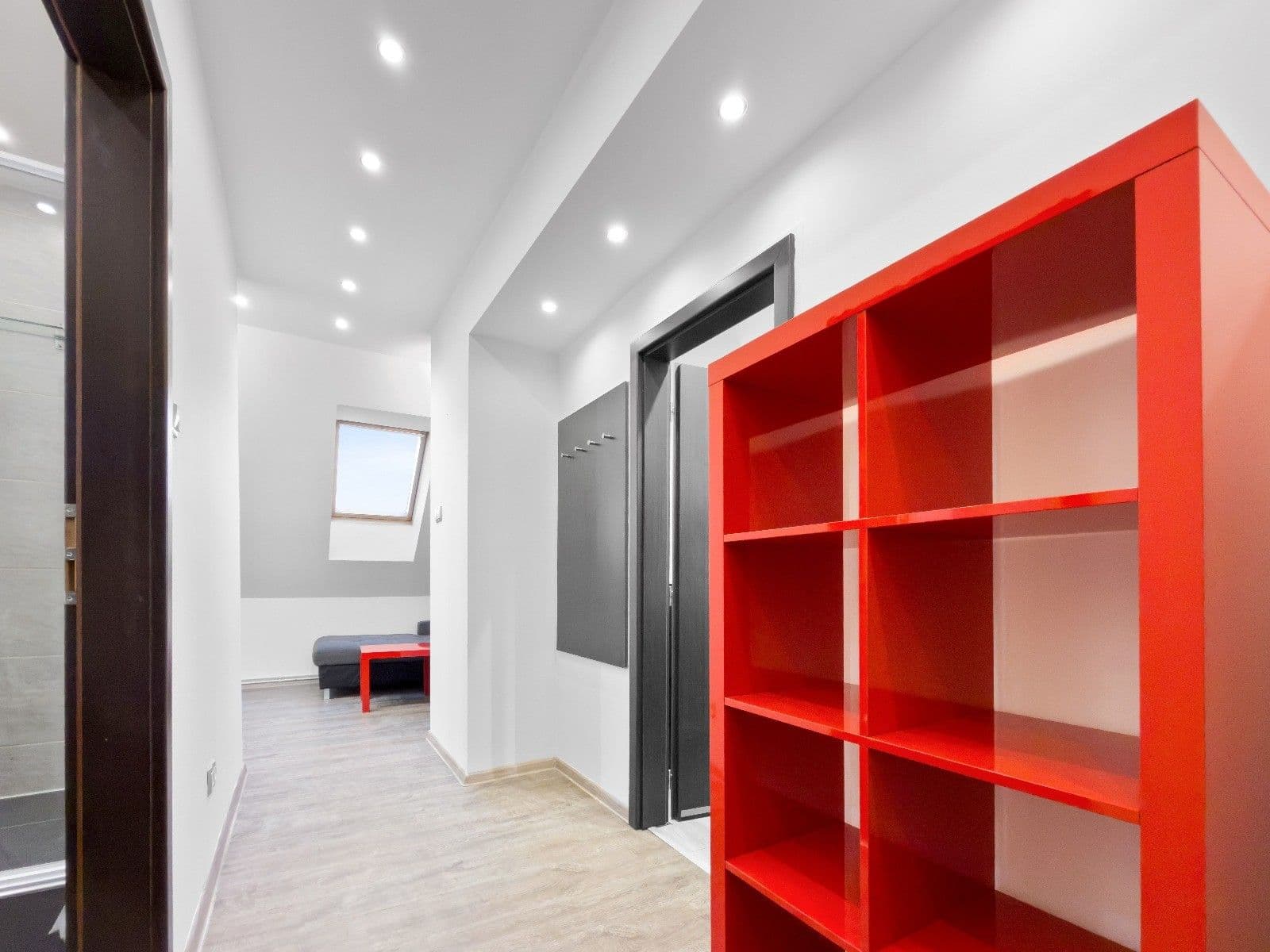 Prenájom bytu 3-izbový 75 m², Školní, Rybitví, Pardubický kraj Prenájom bytu 3-izbový 75 m², Školní, Rybitví, Pardubický kraj