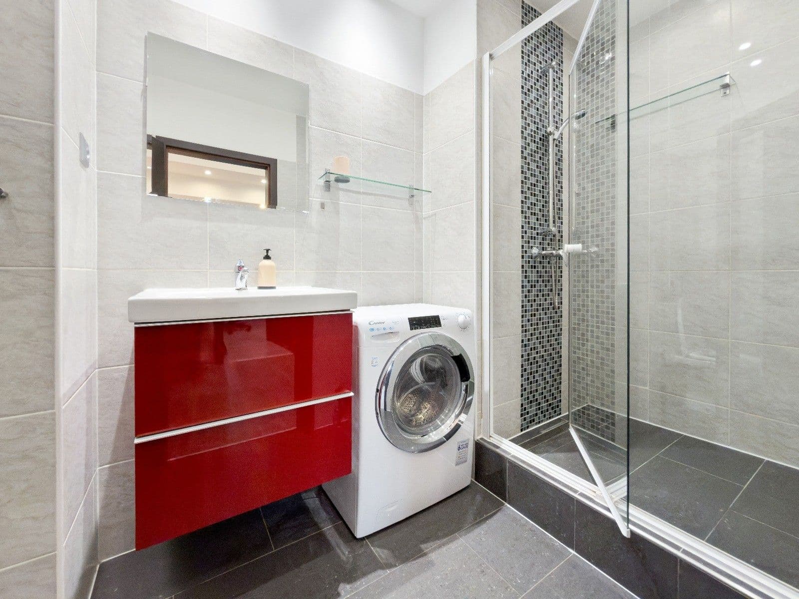 Prenájom bytu 3-izbový 75 m², Školní, Rybitví, Pardubický kraj Prenájom bytu 3-izbový 75 m², Školní, Rybitví, Pardubický kraj