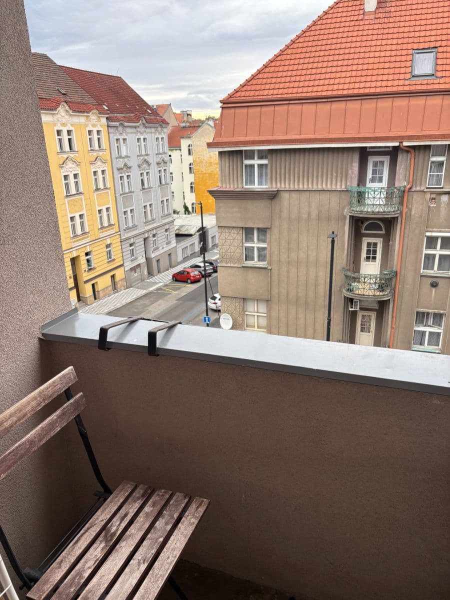 Prenájom bytu 1-izbový 35 m², Rostislavova, Praha, Praha Prenájom bytu 1-izbový 35 m², Rostislavova, Praha, Praha