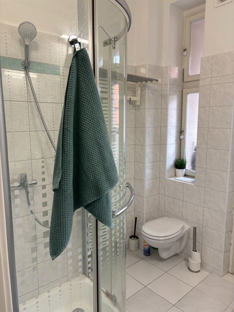 Prenájom bytu 1-izbový 35 m², Rostislavova, Praha, Praha Prenájom bytu 1-izbový 35 m², Rostislavova, Praha, Praha