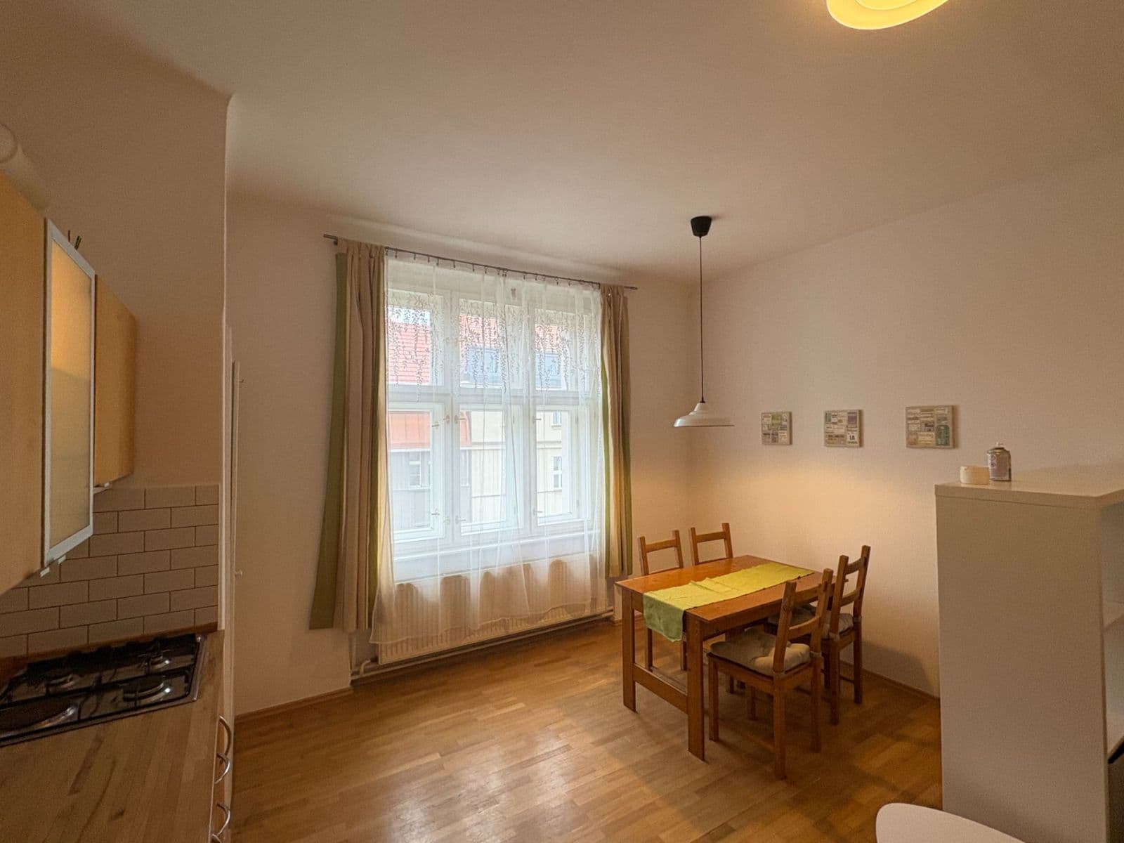 Prenájom bytu 1-izbový 35 m², Rostislavova, Praha, Praha Prenájom bytu 1-izbový 35 m², Rostislavova, Praha, Praha