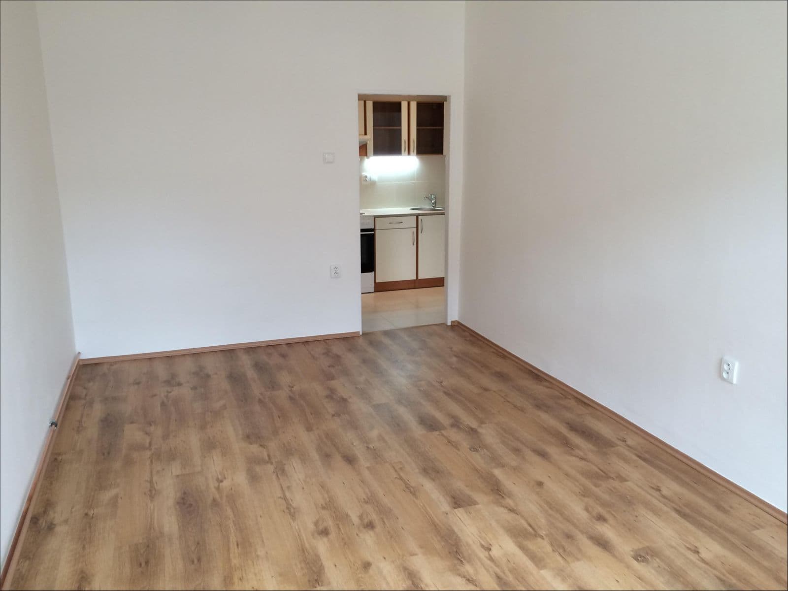 Prenájom bytu 2-izbový 54 m², Mojmírova, Praha, Praha Prenájom bytu 2-izbový 54 m², Mojmírova, Praha, Praha