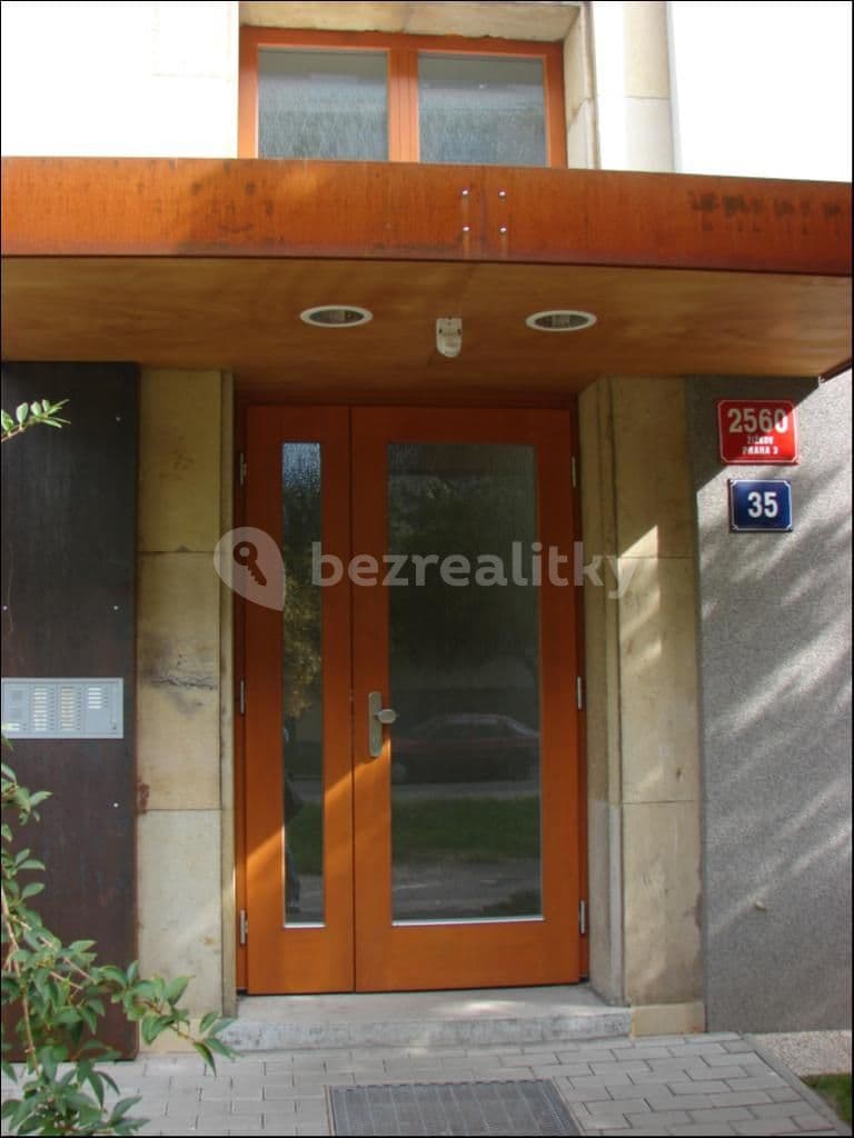 Prenájom bytu 3-izbový 101 m², Pod lipami, Praha, Praha Prenájom bytu 3-izbový 101 m², Pod lipami, Praha, Praha