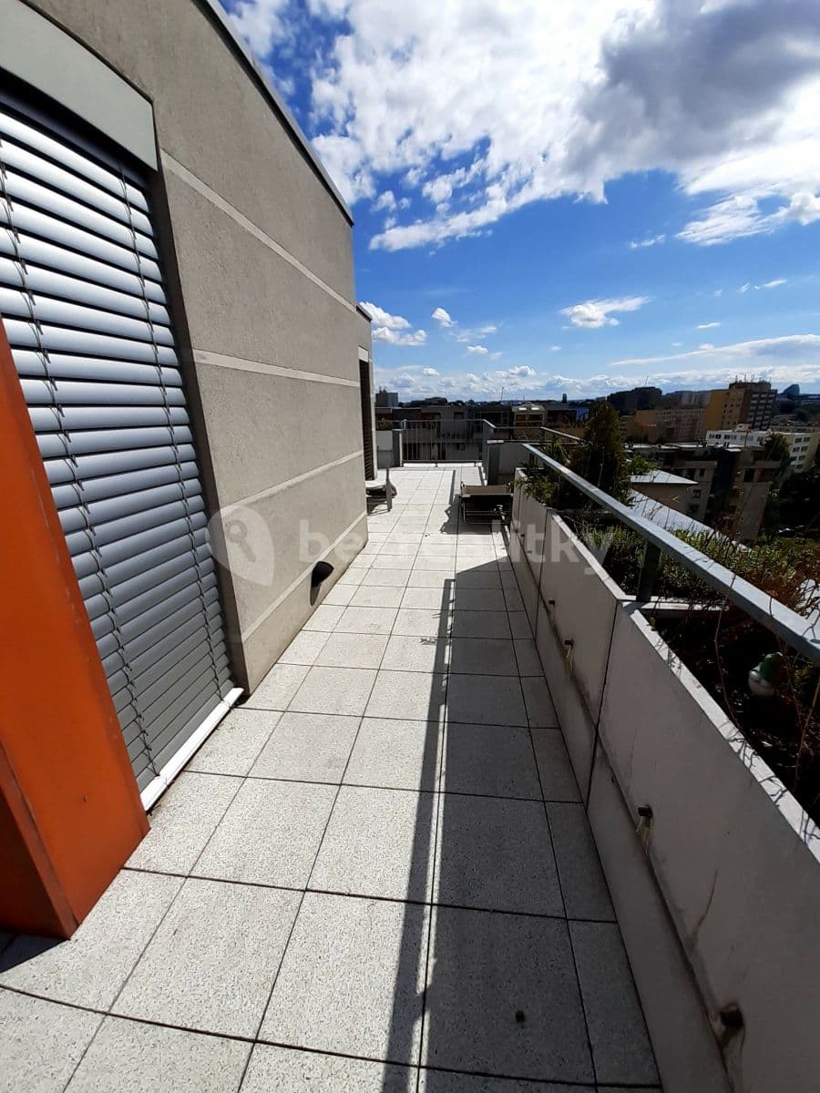 Prenájom bytu 3-izbový 101 m², Pod lipami, Praha, Praha Prenájom bytu 3-izbový 101 m², Pod lipami, Praha, Praha