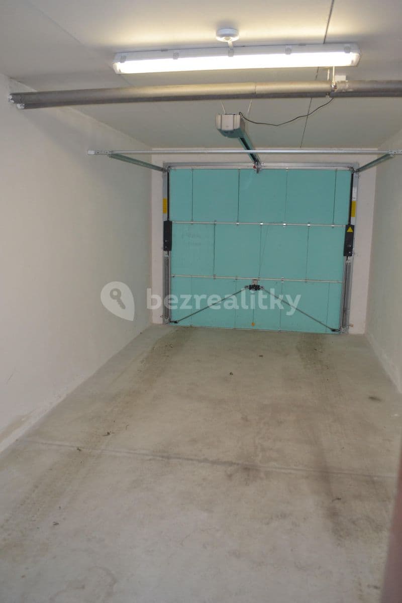 Prenájom garáže 17 m², Plhovská, Praha, Praha Prenájom garáže 17 m², Plhovská, Praha, Praha