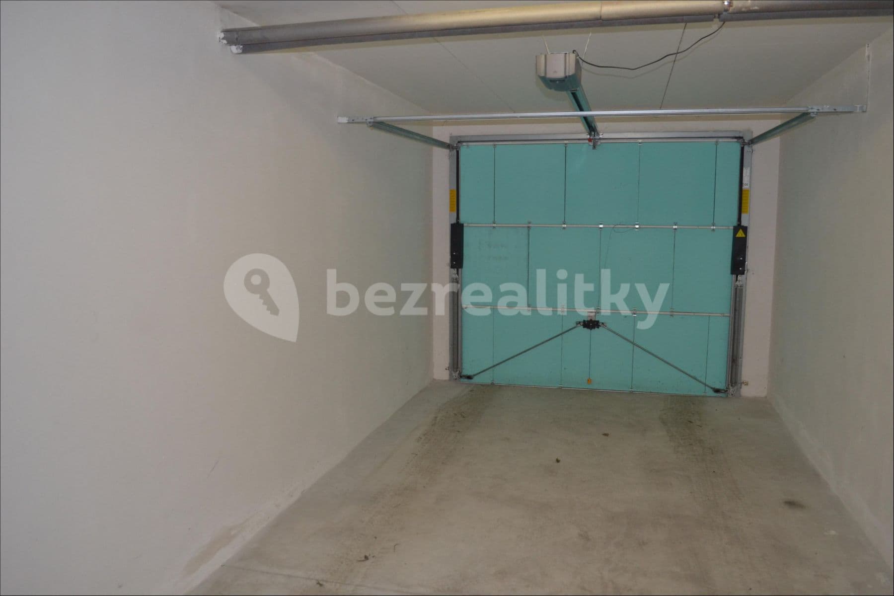 Prenájom garáže 17 m², Plhovská, Praha, Praha Prenájom garáže 17 m², Plhovská, Praha, Praha