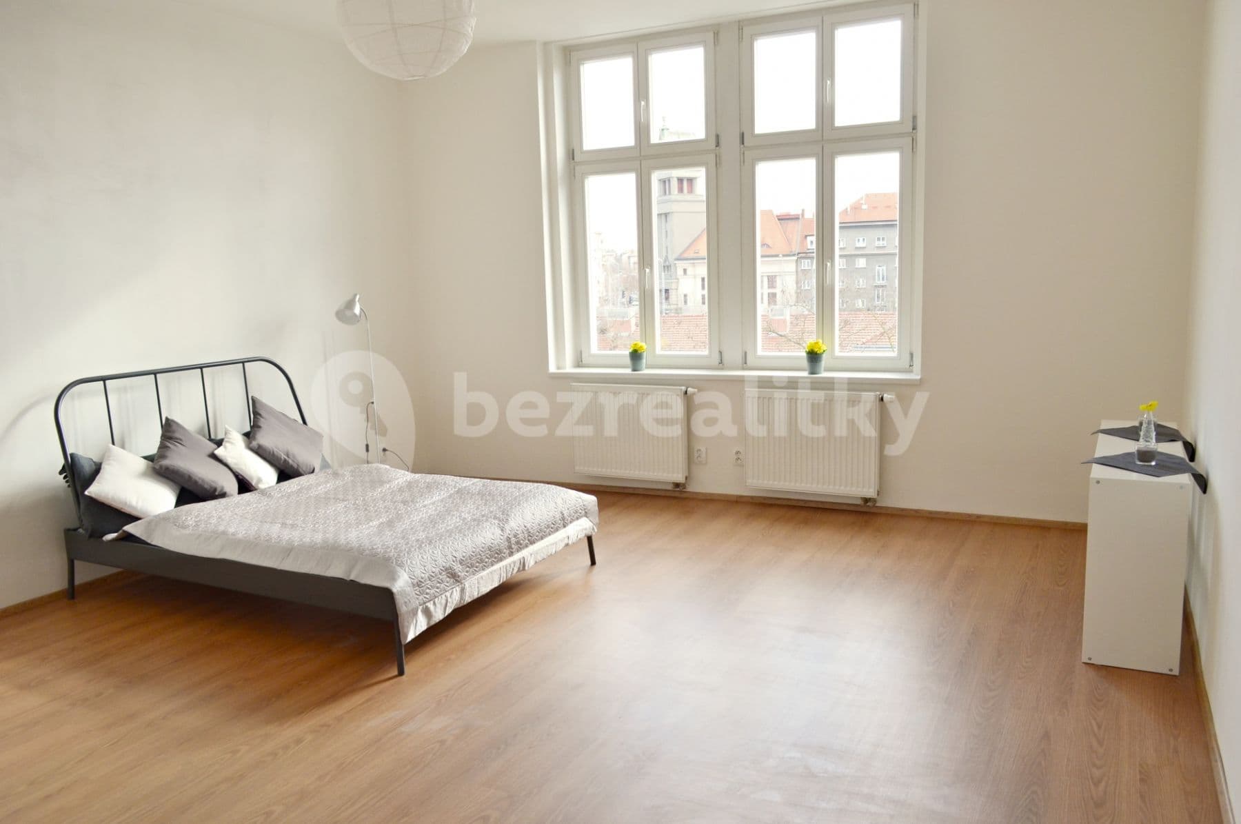Prenájom bytu 2-izbový 60 m², Plzeň, Plzeňský kraj Prenájom bytu 2-izbový 60 m², Plzeň, Plzeňský kraj