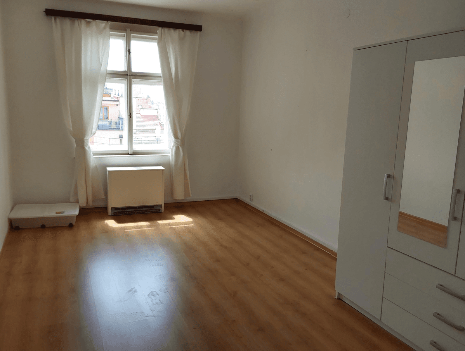 Prenájom bytu 2-izbový 48 m², Madridská, Praha, Praha Prenájom bytu 2-izbový 48 m², Madridská, Praha, Praha
