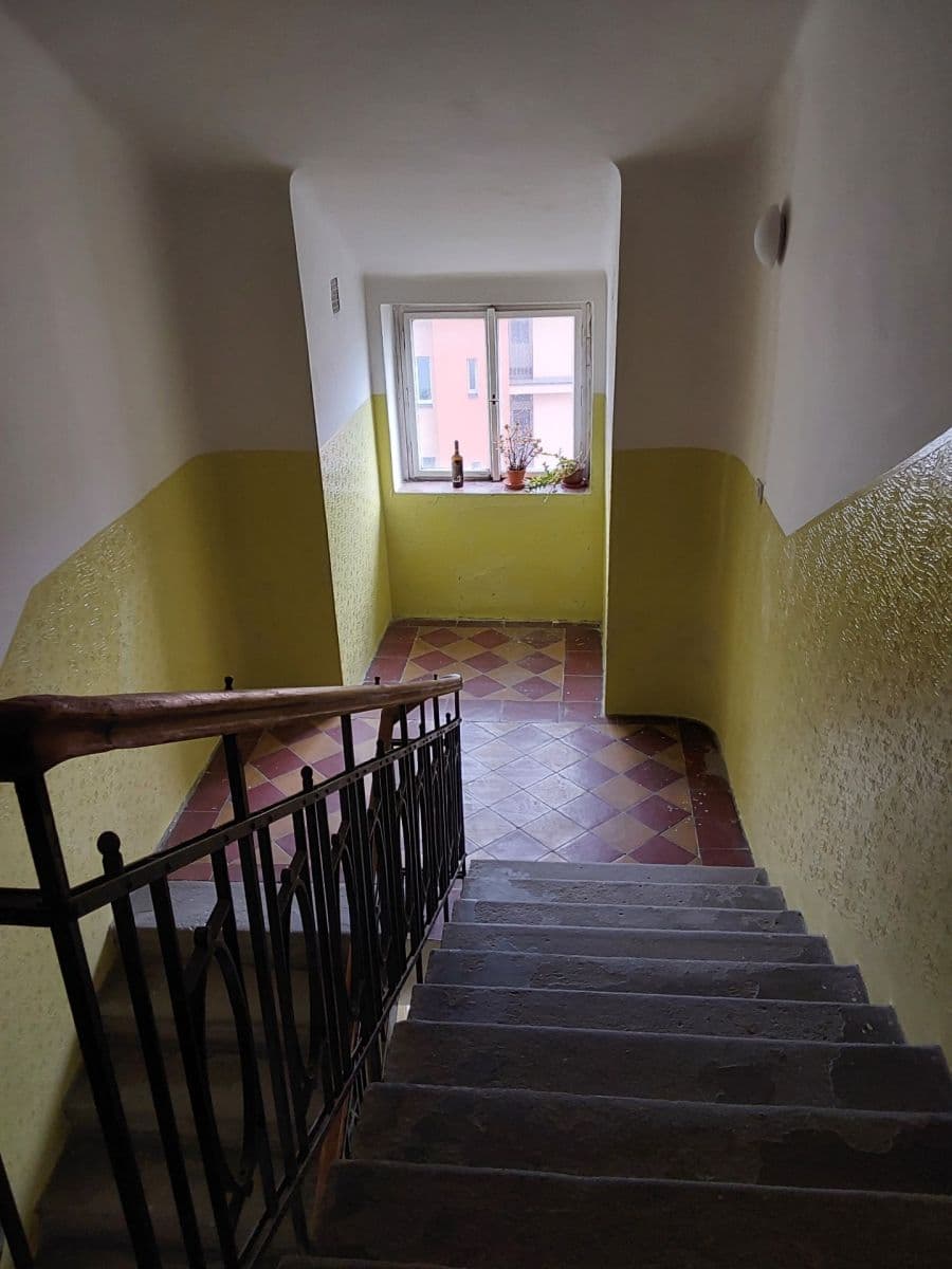 Prenájom bytu 2-izbový 48 m², Madridská, Praha, Praha Prenájom bytu 2-izbový 48 m², Madridská, Praha, Praha