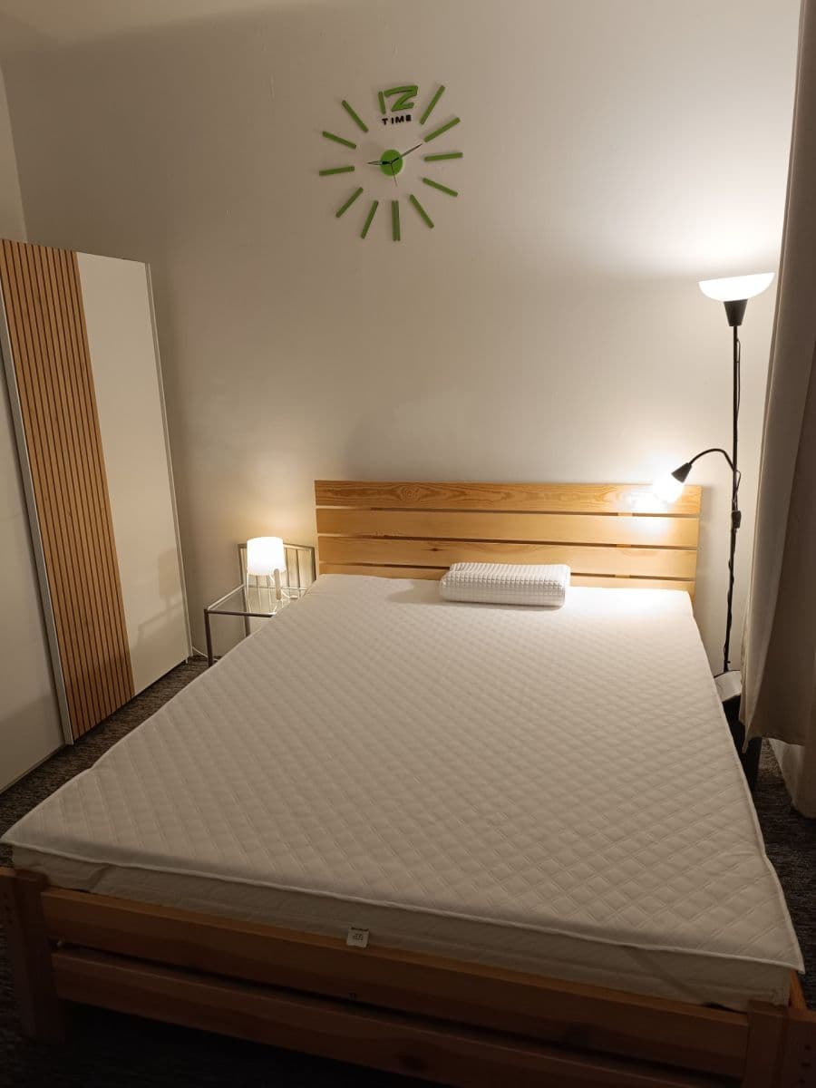 Prenájom bytu 1-izbový 25 m², U Pergamenky, Praha, Praha Prenájom bytu 1-izbový 25 m², U Pergamenky, Praha, Praha