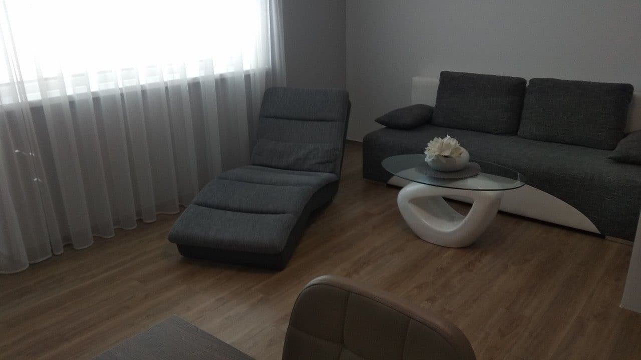 Prenájom bytu 1-izbový 37 m², Litovelská, Olomouc, Olomoucký kraj Prenájom bytu 1-izbový 37 m², Litovelská, Olomouc, Olomoucký kraj