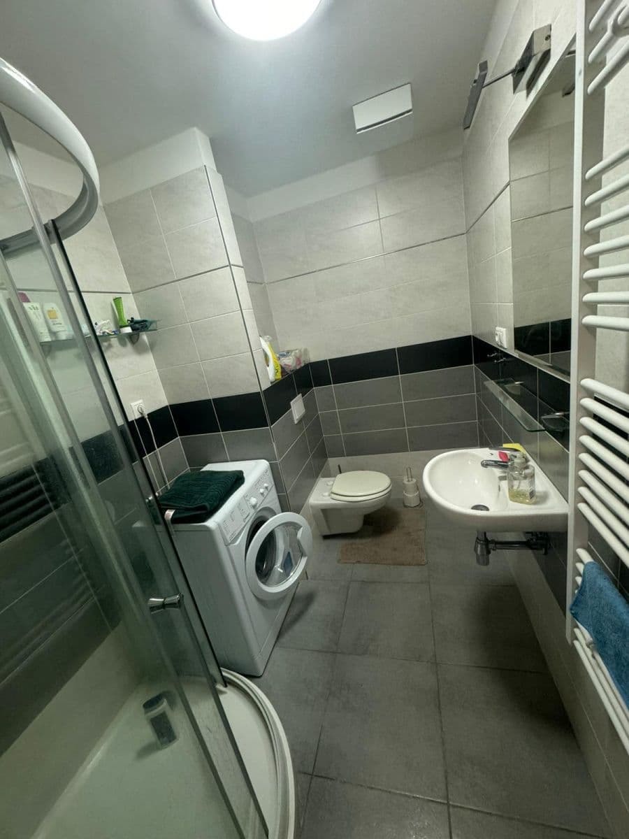 Prenájom bytu 1-izbový 37 m², Litovelská, Olomouc, Olomoucký kraj Prenájom bytu 1-izbový 37 m², Litovelská, Olomouc, Olomoucký kraj