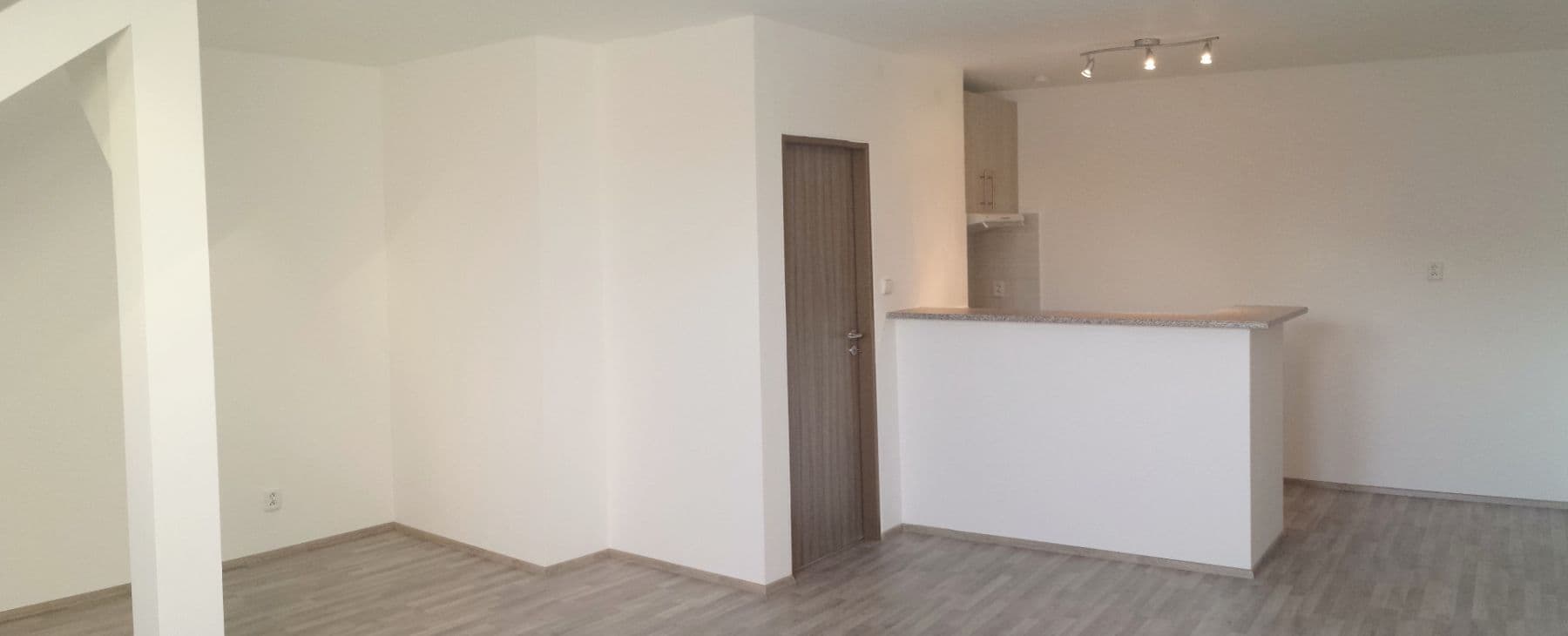 Prenájom bytu 1-izbový 46 m², Zdařilá, Praha, Praha Prenájom bytu 1-izbový 46 m², Zdařilá, Praha, Praha