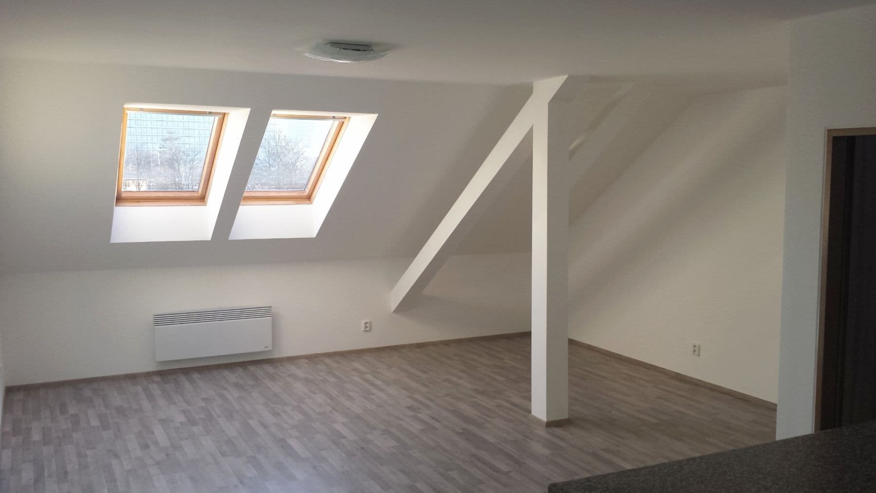 Prenájom bytu 1-izbový 46 m², Zdařilá, Praha, Praha Prenájom bytu 1-izbový 46 m², Zdařilá, Praha, Praha