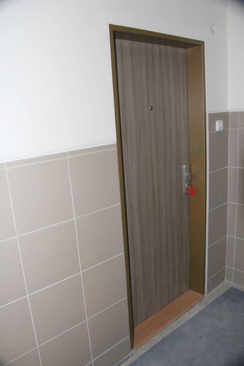 Prenájom bytu 1-izbový 46 m², Zdařilá, Praha, Praha Prenájom bytu 1-izbový 46 m², Zdařilá, Praha, Praha