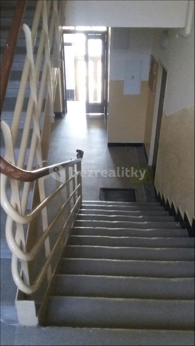 Prenájom bytu 1-izbový 42 m², Šrobárova, Praha, Praha Prenájom bytu 1-izbový 42 m², Šrobárova, Praha, Praha