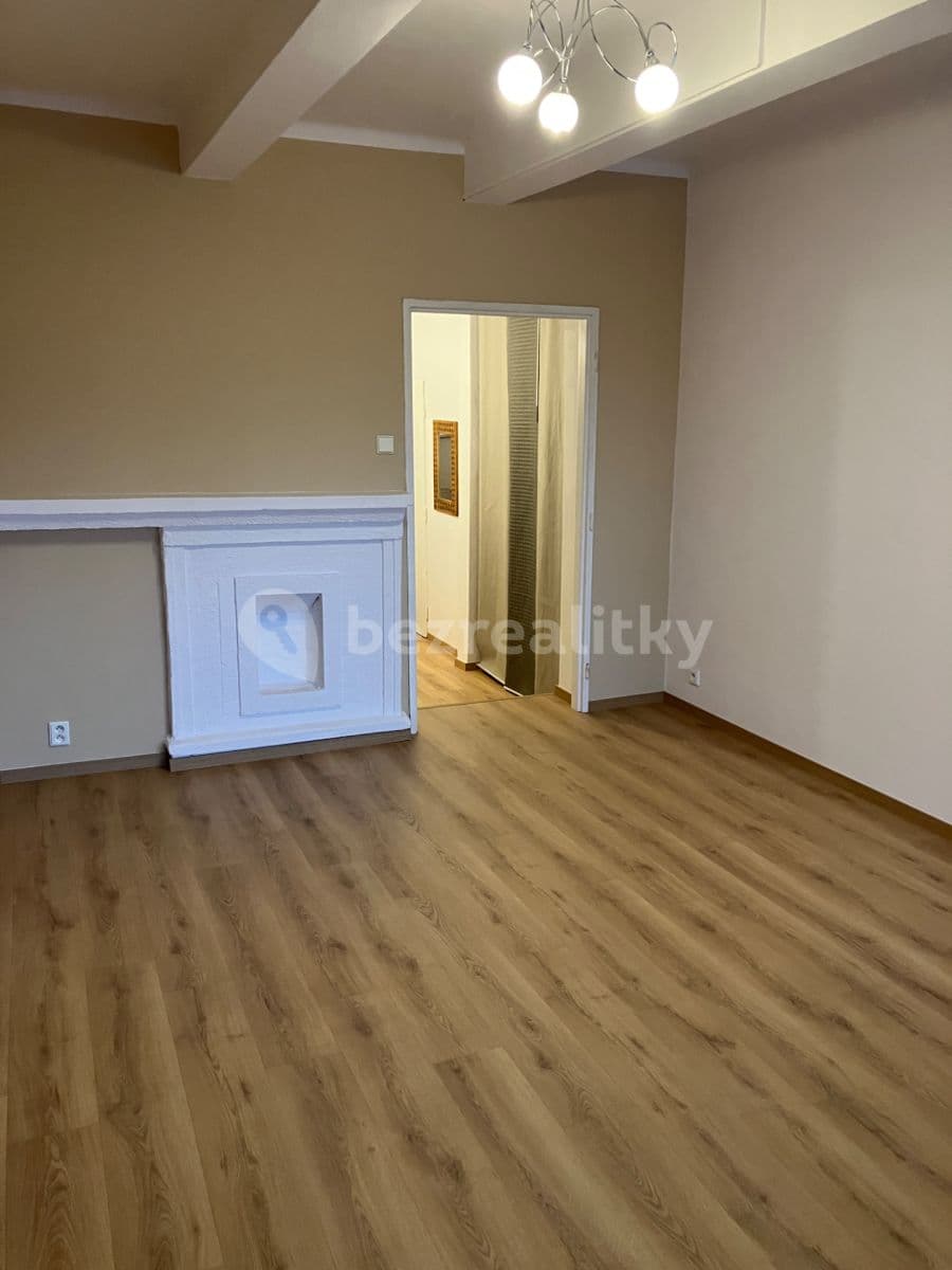 Prenájom bytu 1-izbový 42 m², Šrobárova, Praha, Praha Prenájom bytu 1-izbový 42 m², Šrobárova, Praha, Praha