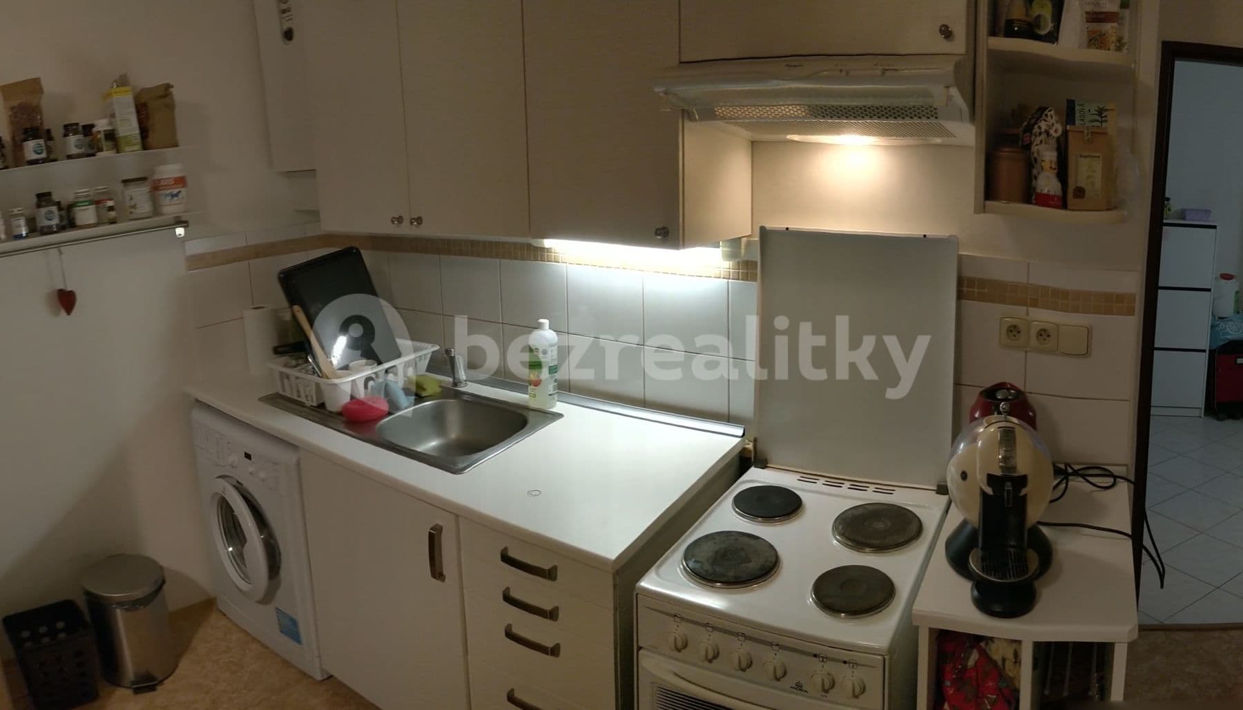 Prenájom bytu 2-izbový 54 m², U Druhé baterie, Praha, Praha Prenájom bytu 2-izbový 54 m², U Druhé baterie, Praha, Praha