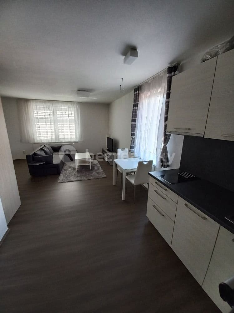 Prenájom bytu 1-izbový 40 m², Kvítková, Zlín, Zlínský kraj Prenájom bytu 1-izbový 40 m², Kvítková, Zlín, Zlínský kraj