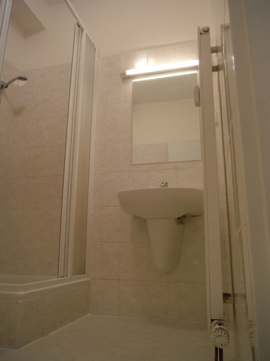 Predaj bytu 2-izbový 46 m², Pelušková, Praha, Praha Predaj bytu 2-izbový 46 m², Pelušková, Praha, Praha