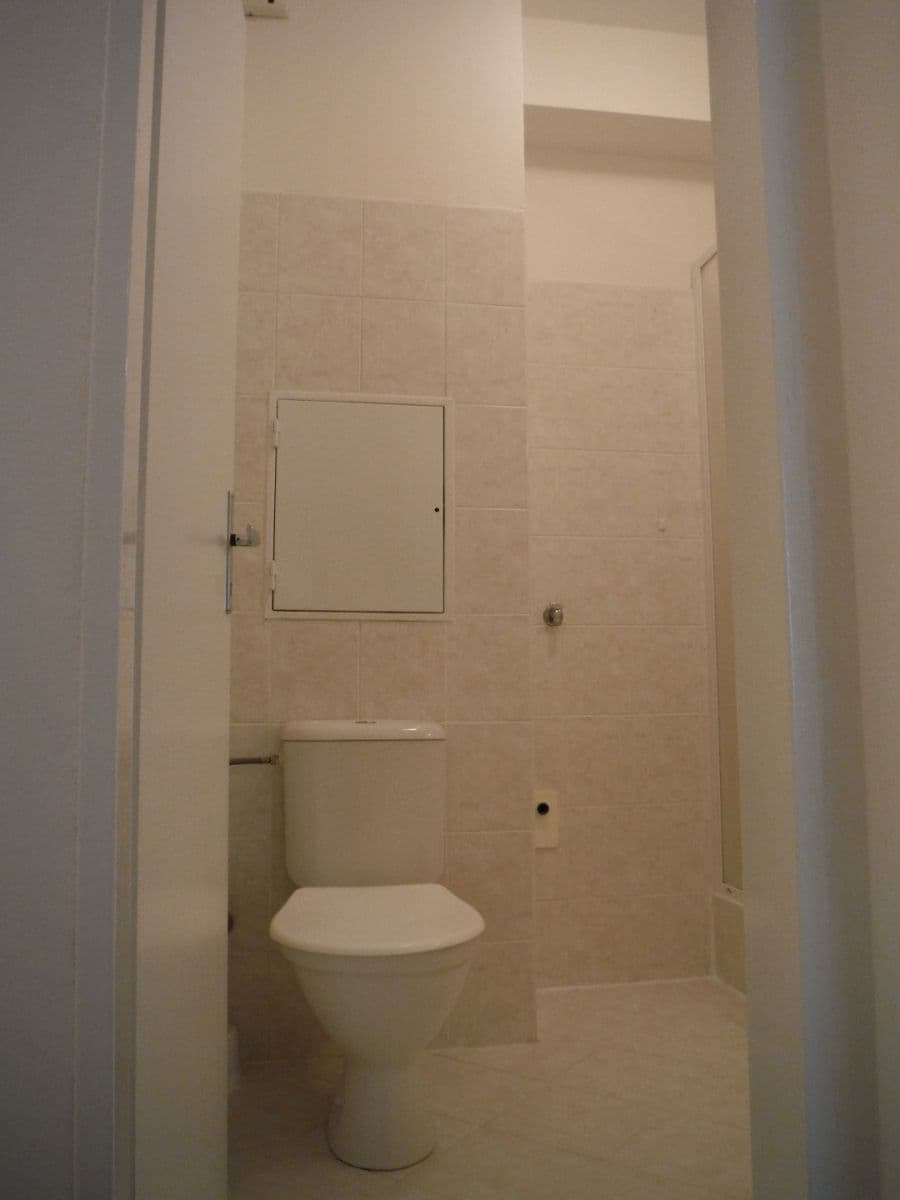 Predaj bytu 2-izbový 46 m², Pelušková, Praha, Praha Predaj bytu 2-izbový 46 m², Pelušková, Praha, Praha