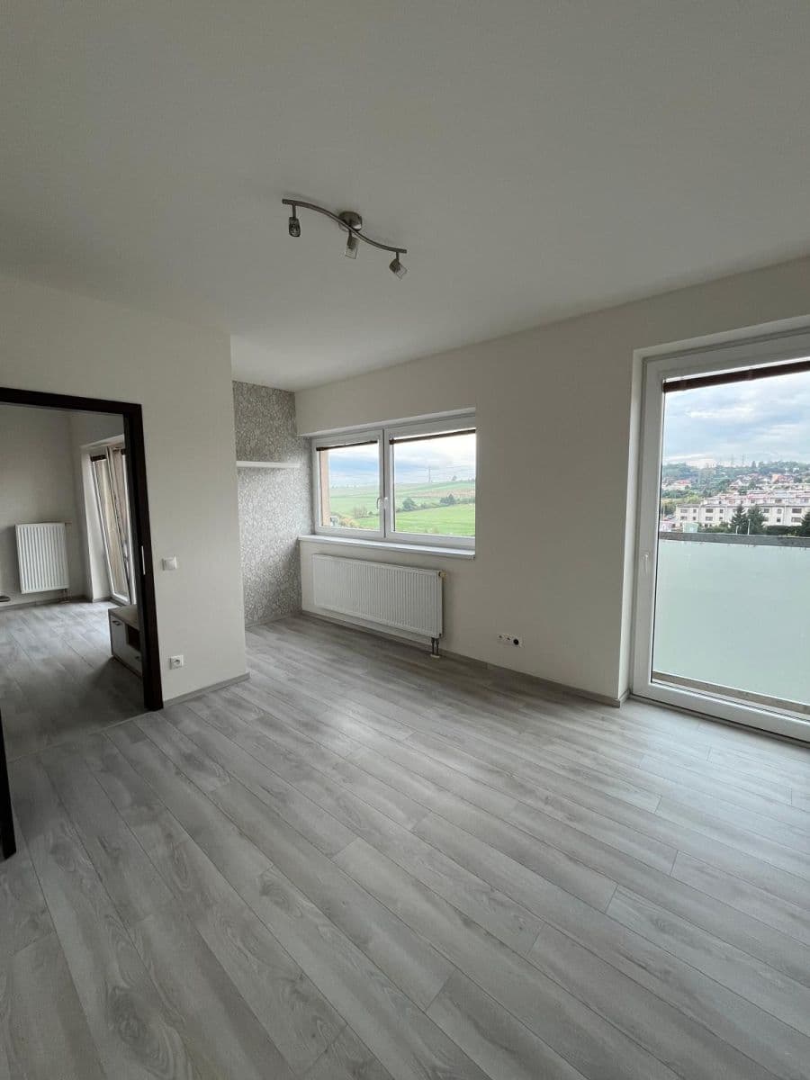 Prenájom bytu 2-izbový 57 m², U Velkého rybníka, Plzeň, Plzeňský kraj Prenájom bytu 2-izbový 57 m², U Velkého rybníka, Plzeň, Plzeňský kraj