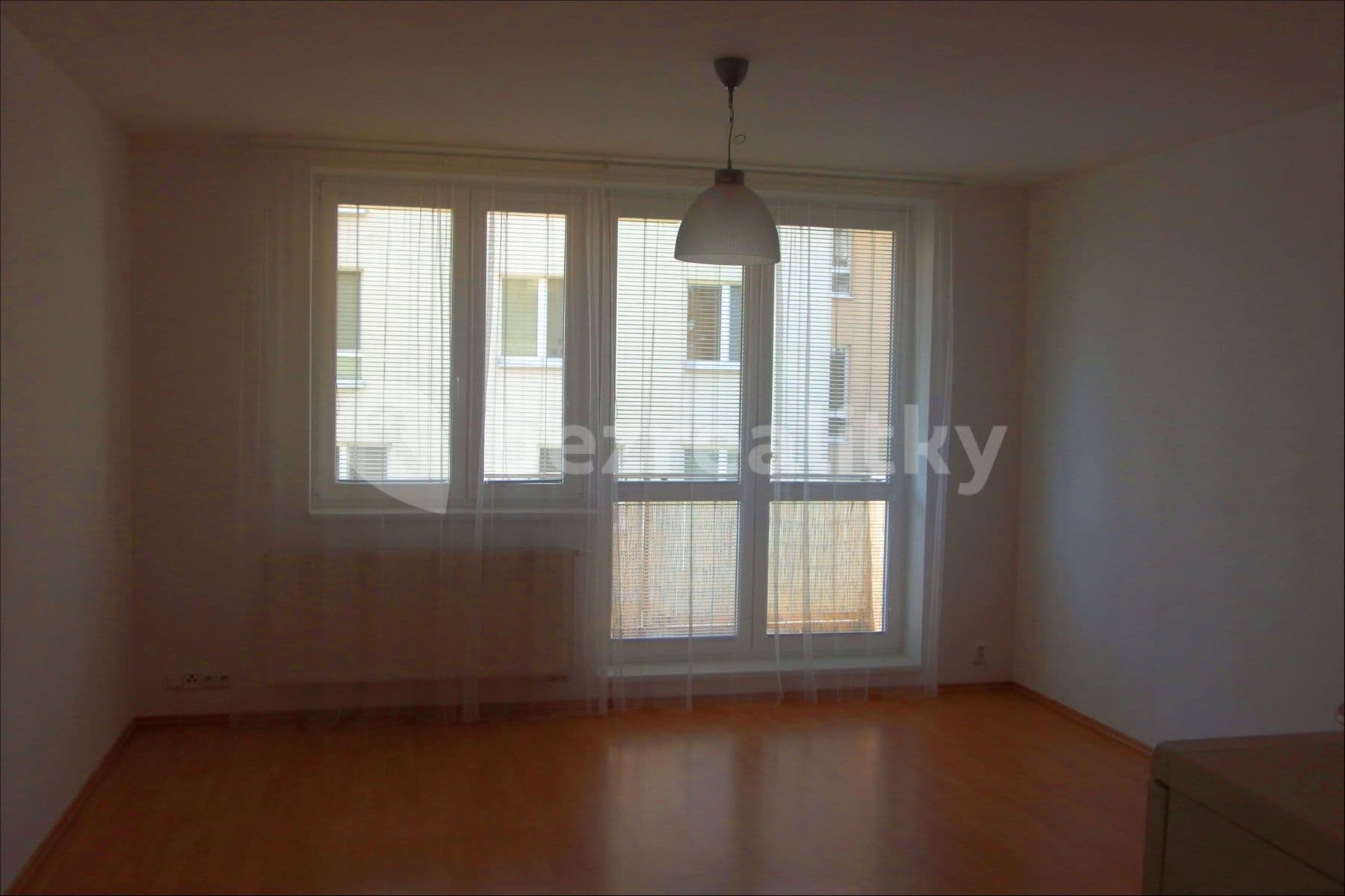 Prenájom bytu 1-izbový 35 m², Nadační, Brno, Jihomoravský kraj Prenájom bytu 1-izbový 35 m², Nadační, Brno, Jihomoravský kraj