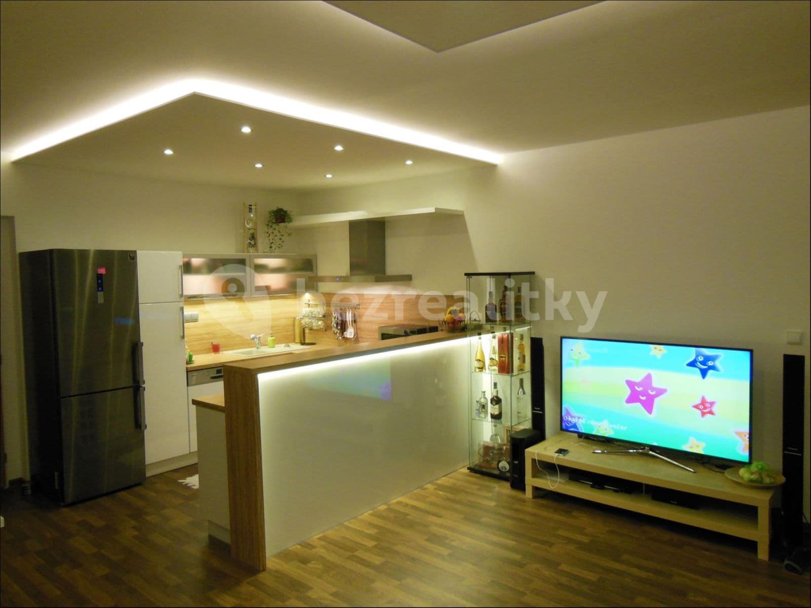 Prenájom bytu 2-izbový 63 m², Mirešická, Jinočany, Středočeský kraj Prenájom bytu 2-izbový 63 m², Mirešická, Jinočany, Středočeský kraj