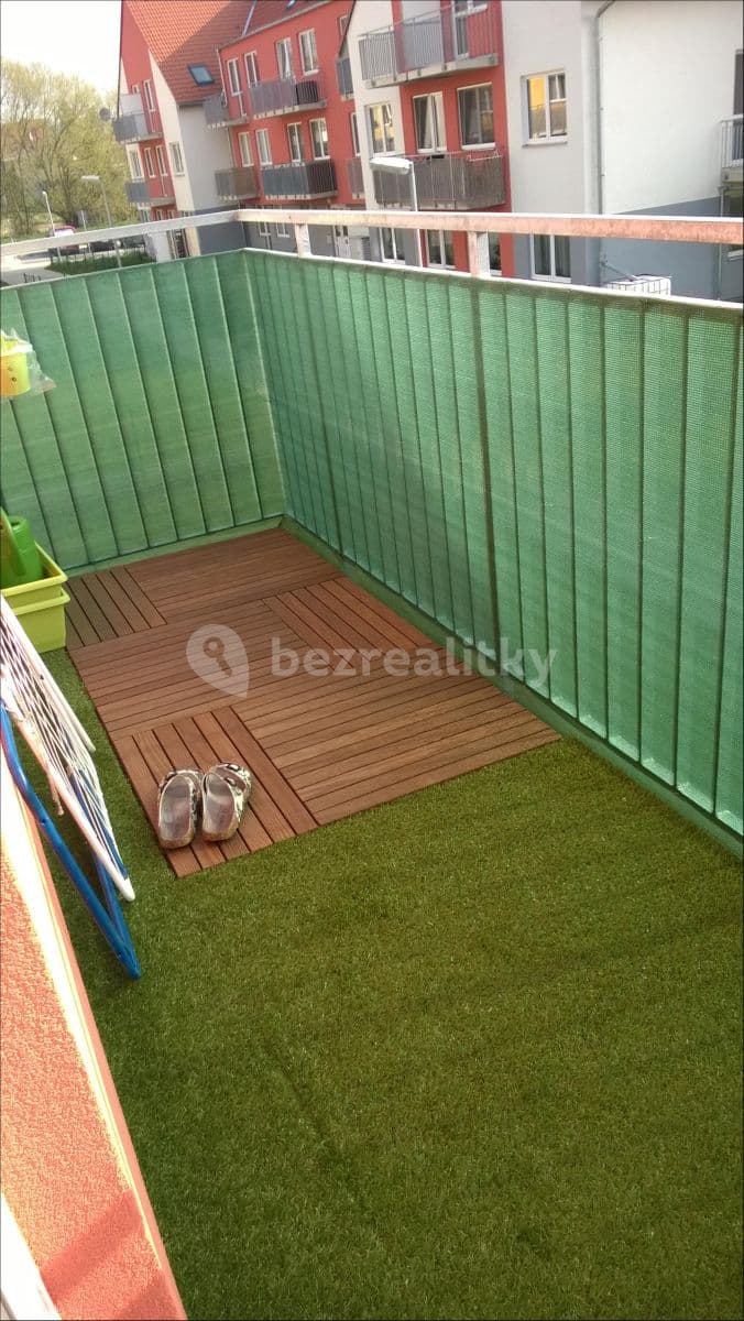 Prenájom bytu 2-izbový 63 m², Mirešická, Jinočany, Středočeský kraj Prenájom bytu 2-izbový 63 m², Mirešická, Jinočany, Středočeský kraj