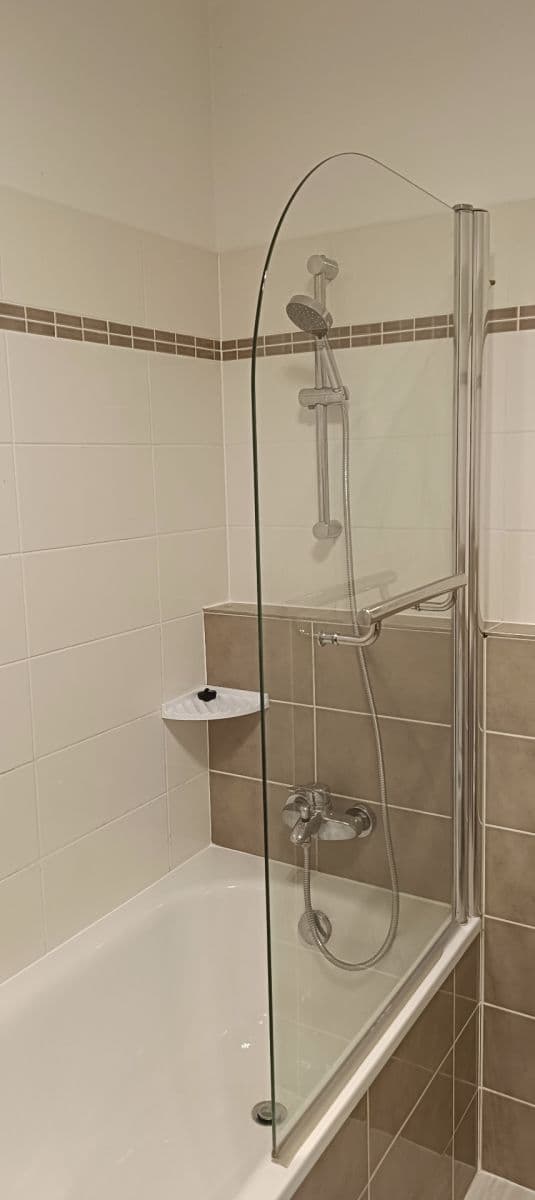 Prenájom bytu 2-izbový 63 m², Mirešická, Jinočany, Středočeský kraj Prenájom bytu 2-izbový 63 m², Mirešická, Jinočany, Středočeský kraj
