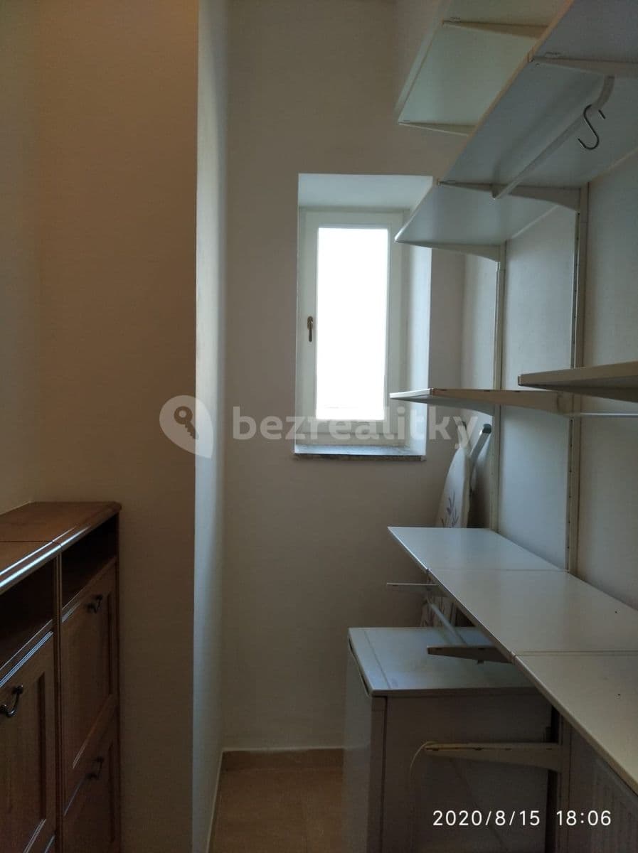 Prenájom bytu 2-izbový 72 m², Kollárova, Kutná Hora, Středočeský kraj Prenájom bytu 2-izbový 72 m², Kollárova, Kutná Hora, Středočeský kraj