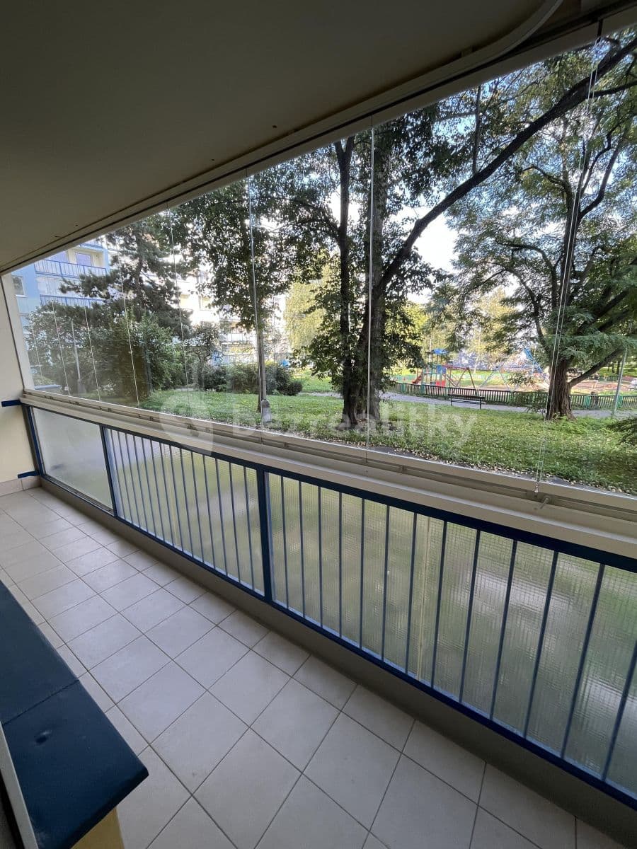 Prenájom bytu 3-izbový 56 m², Borošova, Praha, Praha Prenájom bytu 3-izbový 56 m², Borošova, Praha, Praha