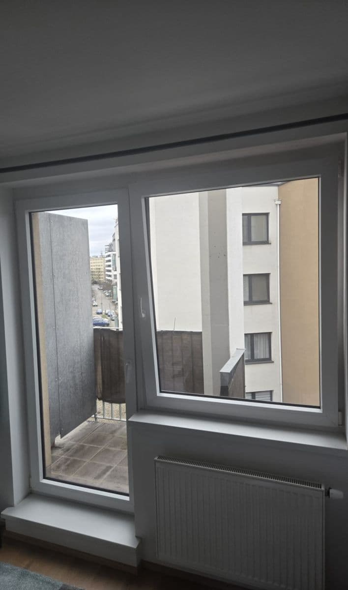 Prenájom bytu 1-izbový 28 m², Zakšínská, Praha, Praha Prenájom bytu 1-izbový 28 m², Zakšínská, Praha, Praha